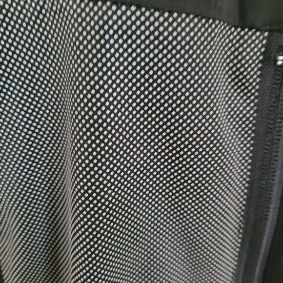 Garneau Black Cycling Pants with Gray Accents - Picture 11 of 16